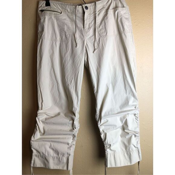 Abercrombie & Fitch Neutral Tan Cropped Cargo Baggy Pants Woman’s Size 6 - Picture 2 of 11